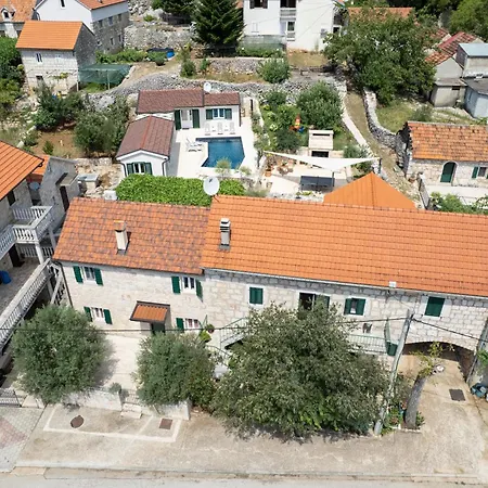 Aurora, Slivno - Makarska *