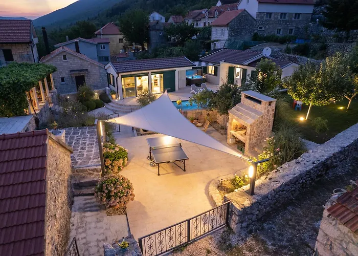 Aurora, Slivno - Makarska *