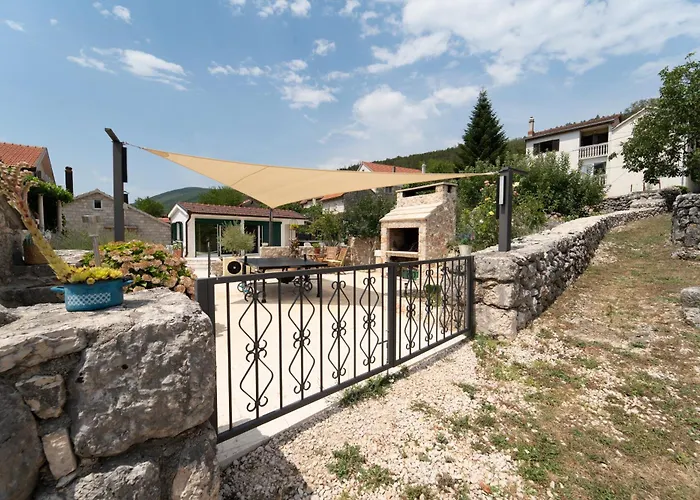 Aurora, Slivno - Makarska Vila Glibote